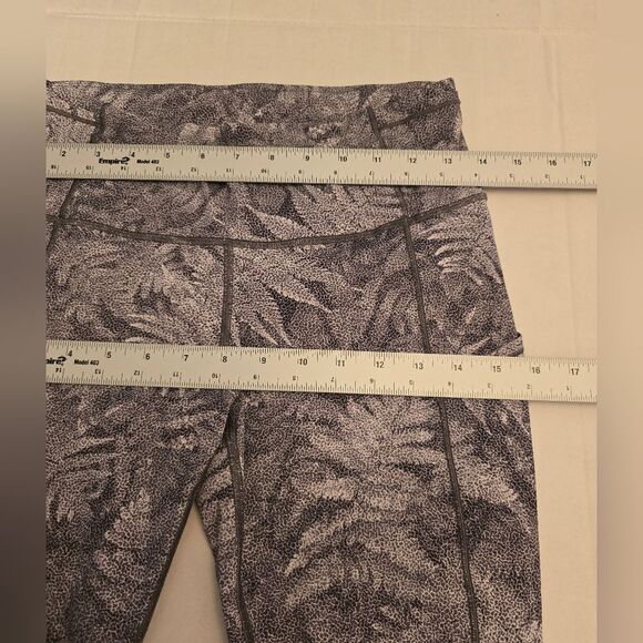Lululemon Fast & Free Crop 19" Kindred Spirit Alpine White Multi Tight Size 8 - Picture 10 of 15